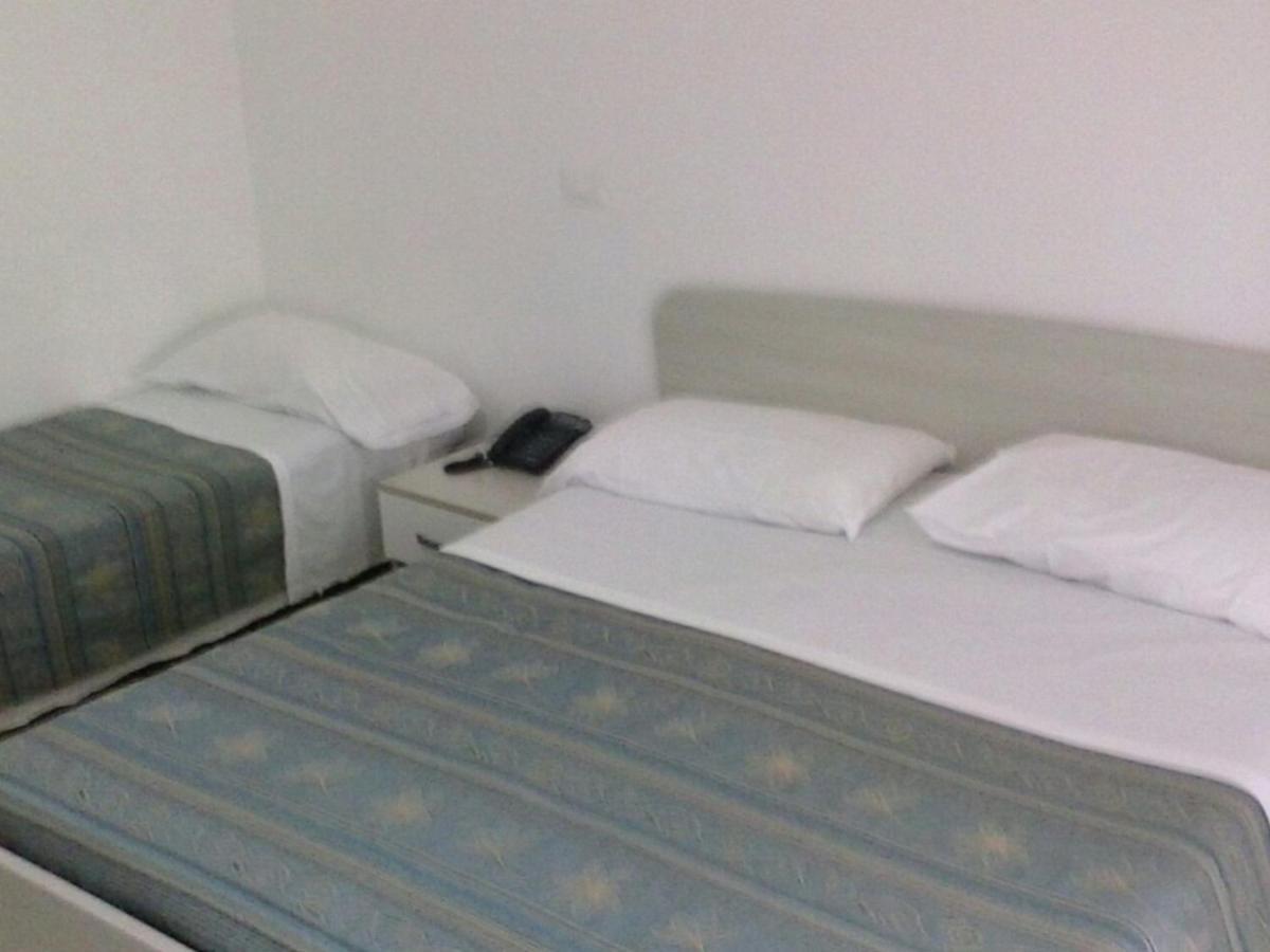 Hotel Aurora Scauri  Zimmer foto